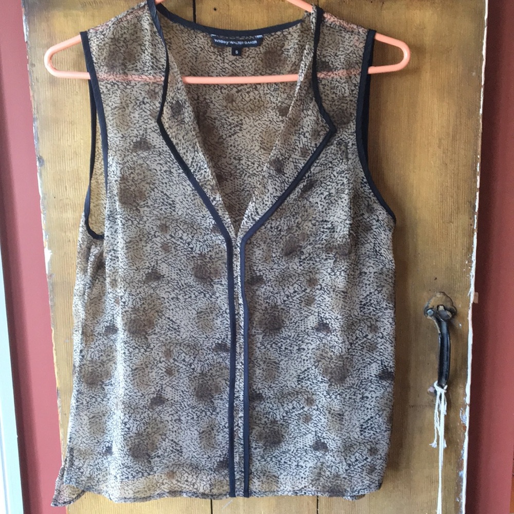 Sleeveless top